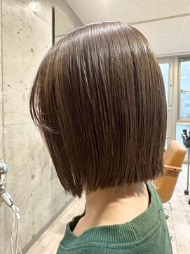 ヘアーアンドメイク ファット(Hair&Make PHAT) 透明感ベージュ艶カラー切りっぱなしボブレイヤー20代30代40代
