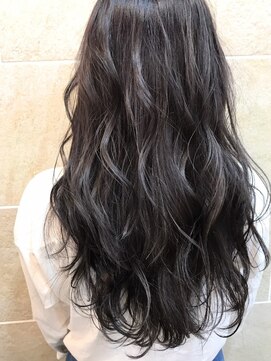 シャンティー(shanti) イルミナ ダークグレージュ