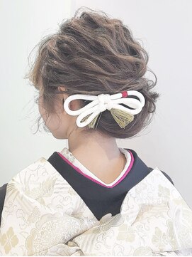 ムネ ラ モード ルジュール(MENER LA MODE re'jouir) wave chignon