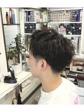 カットハウスソーソー(cut house SO-SO) メンズツイストパーマ