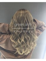 ルーア(Lua)&nbsp;グラデーションカラー、エクステ、インナーカラー、ダブルカラー