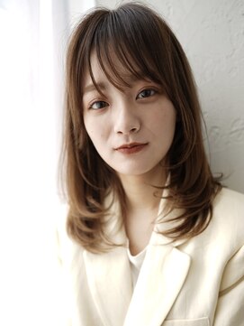 エル 横浜(eL) 【eL 横浜】顔まわりレイヤー　小顔カット　セミディ　(大島)