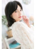 大人かっこいい黒髪グレイアッシュ外ハネボブカットa1