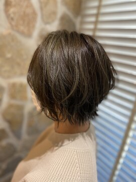ベイショア(Bay Shore NY) ハイライトたっぷりショートボブ