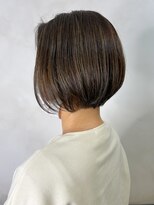 オーストヘアー リュウール(Aust hair Lueur) 前下がりショートボブ＋白髪ぼかしハイライトラベージュ　K