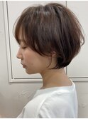 美髪にオトナかわいいホワイトグレージュネビージュショートボブ