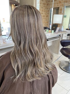 アース 佐世保早岐店(HAIR&MAKE EARTH) コントラストハイライト