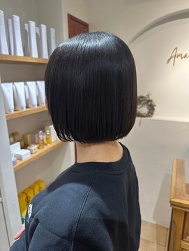 アマレット(Amaretto) 艶髪ボブスタイル
