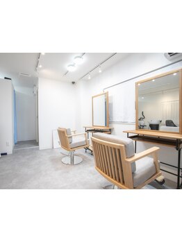 【豪徳寺・宮の坂駅】大人女性のための女性スタイリストによるプライベートサロン