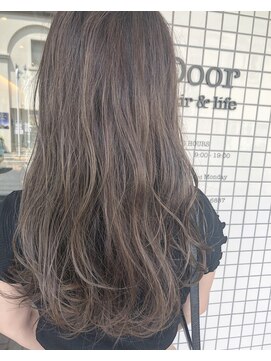 ヘアーアンドライフ ドア(hair&life Door) 夏ロング×フォギーアッシュ