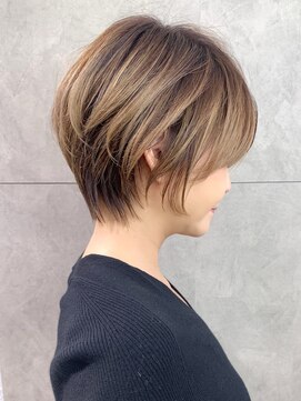 アヴァロン(AVALON) 横顔美人☆×絶壁解消×大人ショート