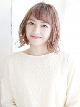 ナル 白山神社参道通り店(nalu) ハイトーンベージュのニュアンスボブスタイル