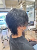 ウルフレイヤーボブスタイル