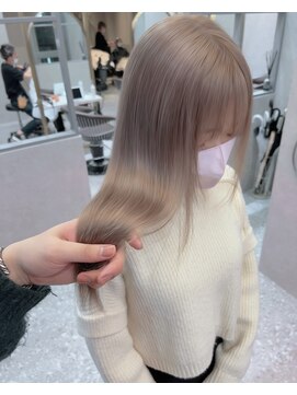 ロンド レア 天神大名店(Lond Le’a) ダブルカラー/インナーカラー/イヤリングカラー/ペールベージュ