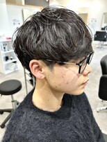 ヒュイル バイ ニアウ(Hwyl by Niau)&nbsp;メンズマッシュセツーブロックスパイラルパーマニュアンスパーマ