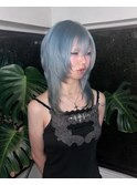 水色 シルバーブルー寒色 ウルフ ハッシュカット シャギーカット