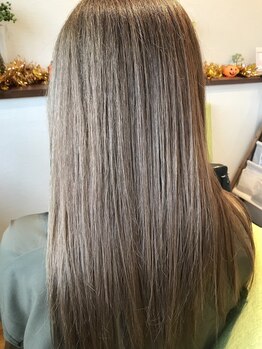 ヘアサロンヒナタ(hair salon Hinata)の写真/似合わせ×トレンドを取り入れた最旬カラーが叶う♪髪や頭皮に優しい薬剤で、ダメージレスな仕上がりに＊