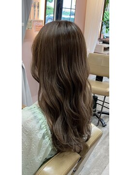 スリーバイエイム(03 eim) 白髪ぼかしハイライト＊ベージュカラー