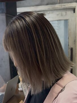 アポロ 横浜駅店(apollo) ブリーチ/ミディアムヘア/デザインカラー/フェイスフレーミング