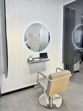 〈充実したサロンタイム〉フリーWi-Fi、タブレット、各種充電器完備！お好きな時間を☆