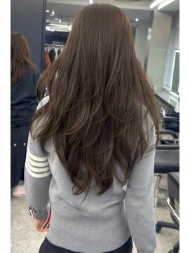 ランズ(LANDS) くすみベージュ　レイヤーカット 【韓国ヘア 大阪 梅田】