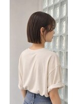 ロイロ(LoiLo)&nbsp;ライン感を残したストレートボブ【UCHI】