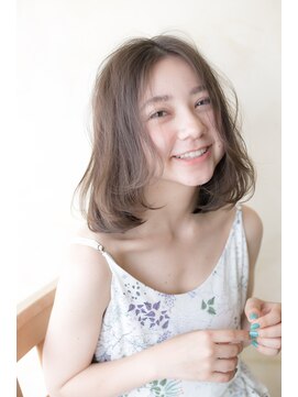 オハナ(ohana) 【ohana/表参道】大人上品な長めバングのモテ髪くびれミディ