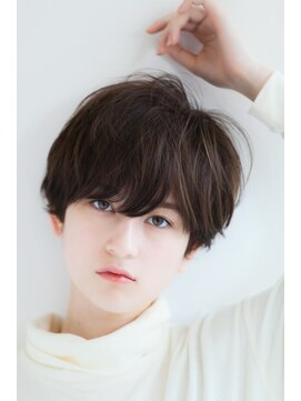 リル 8F 銀座(Rire) 【Rire-リル銀座-】大人かわいい小顔マッシュショート