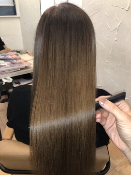 アコンプリッシュ 代官山 恵比寿(accomplish) プラチナミネコラ