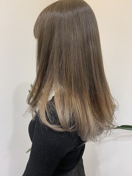 ケーアンドケー(K&K) 【裾カラー×ホワイトベージュ】