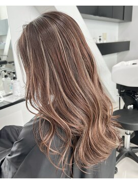 アライブ キチジョウジ(ALIVE Kichijoji) 【ALIVE吉祥寺】ハイライトカラー白髪ぼかし／ケアブリーチ