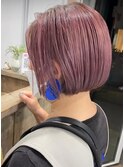 ミニボブバイオレットピンクブリーチありバングなし