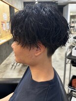 ヒュイル バイ ニアウ(Hwyl by Niau)&nbsp;メンズマッシュパーマツイストスパイラルパーマニュアンスパーマ