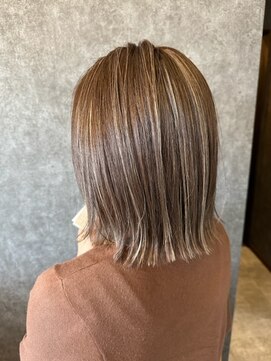 ブランカヘアー 西尾(BLANCA HAIR) ハイライト×切りっぱなしボブ