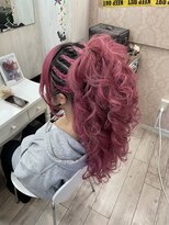 ルナクレセント (Luna crescent) ポニー風盛り髪
