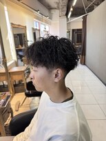 アイズ 海老名(AIZU)&nbsp;ツイストスパイラルパーマ　波巻きパーマ　ツイストパーマ　眉毛