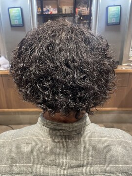 チルチェア 吉祥寺店(CHILL CHAIR) スキンフェード×ハードスパイラル　〈吉祥寺〉〈理容室〉