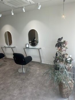 ロクヘアー(6Roku Hair)の写真/骨格・髪質・クセを見極めてカットするので、扱いやすく再現性◎ショートでも理想のバランスが叶う♪