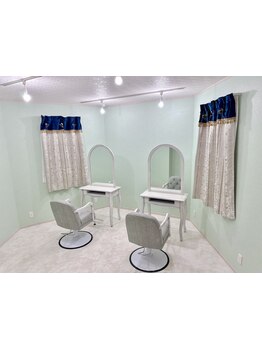 他のお客様を気にせず、ゆったり過ごせる完全プライベートサロン♪お友達との同時施術も可能です☆
