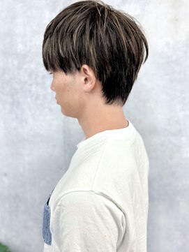 モリオ(morio) ハイライトカラー/マッシュ/ウルフ/アッシュ/ナチュラルショート