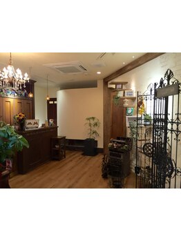 【新しい自分に出会える予感♪】経験を積んだ実力派スタイリストが貴方のなりたいを叶える！