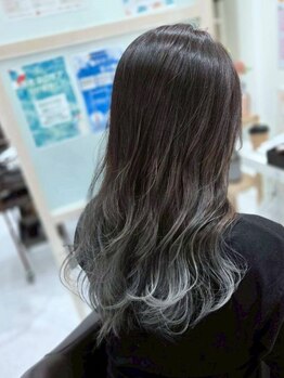 ハコ(HACO)の写真/人気の【イルミナカラー】は透明感&色持ち◎トーンDOWNしても重たくならない♪髪色合わせの"眉カラー"も☆