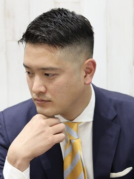 ヨシザワインク プレミアム 横浜 桜木町店(YOSHIZAWA Inc. PREMIUM) シゴデキ上司カジュアルフェザーショートスキンフェード