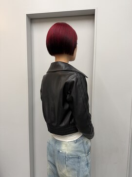 ヴァーディ オモテサンドウ(Vardy omotesando) roots/赤髪 ハイトーンボブ 裾カラー 毛先カラー