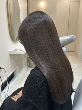 ミディアムレイヤーボブグレージュ顔周りカット