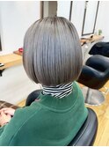 シルバーグレーボブ