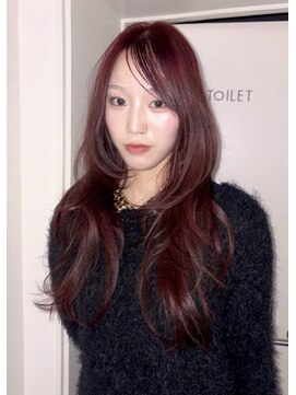 ゾーイダイミョウ(ZOEY daimyo) 肌馴染みのいいワインレッド