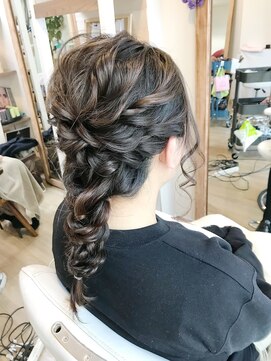 ロカット サロン(Roquat Salon) ミディアム編み下ろしアレンジ　【ヘアアレンジ　立川/立川駅】