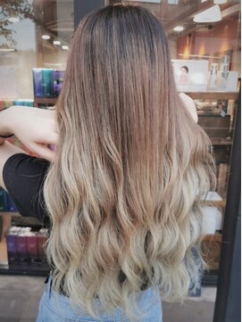 ミラシィ 稲毛(Mirashy) 【jujur Mirashy】イメチェン外国人風グラデーション