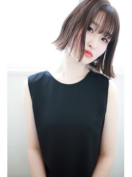 ラフィス ヘアー グランド 金山店(La fith hair grand) 【La fith】 切りっぱなしボブスタイル